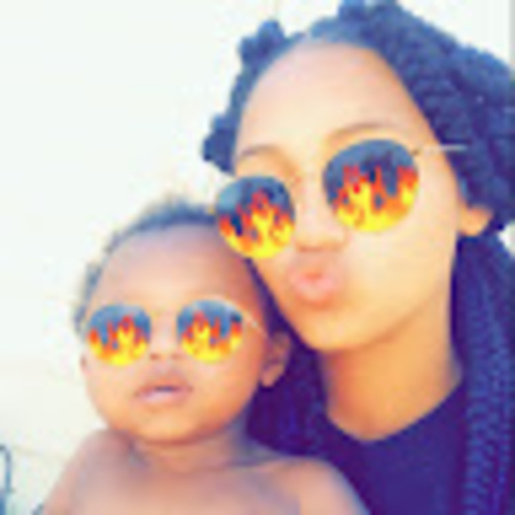 essence_fleeks